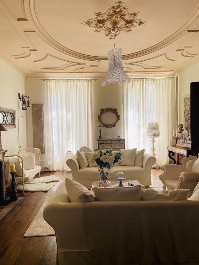 Vieille Rose Villa นีออร์ ภายนอก รูปภาพ